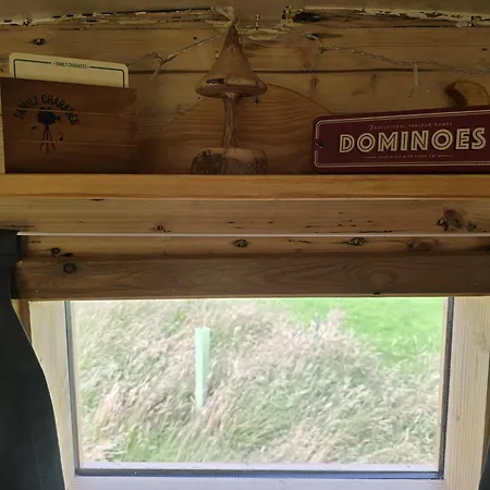 Restored Circus Wagon Semesterbostad *