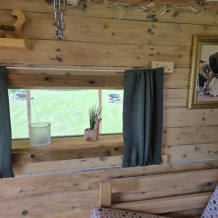 Tatil Evi Restored Circus Wagon